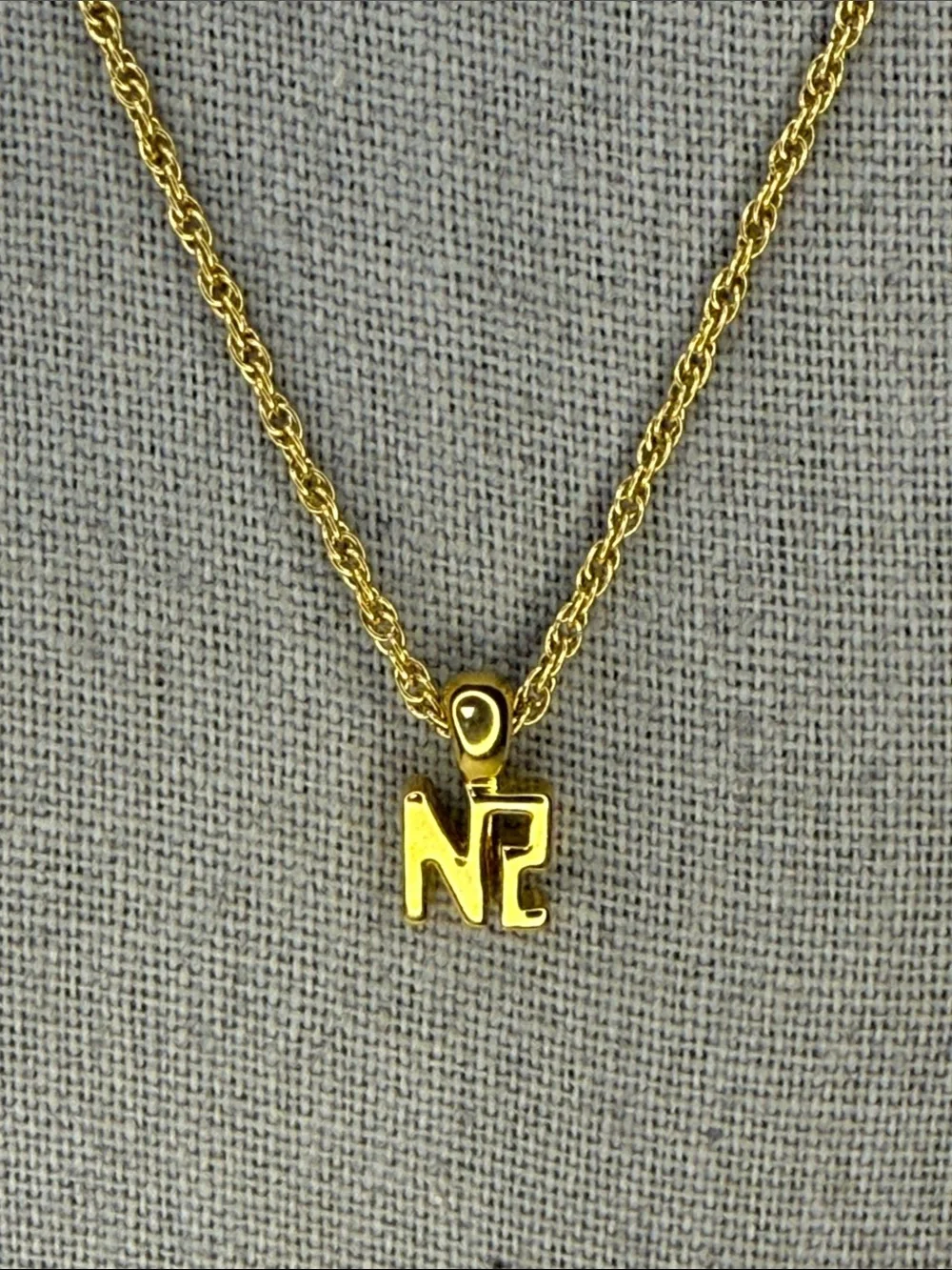 Nina Ricci NR Logo Pendant Necklace Gold Tone 16” Chain Vintage